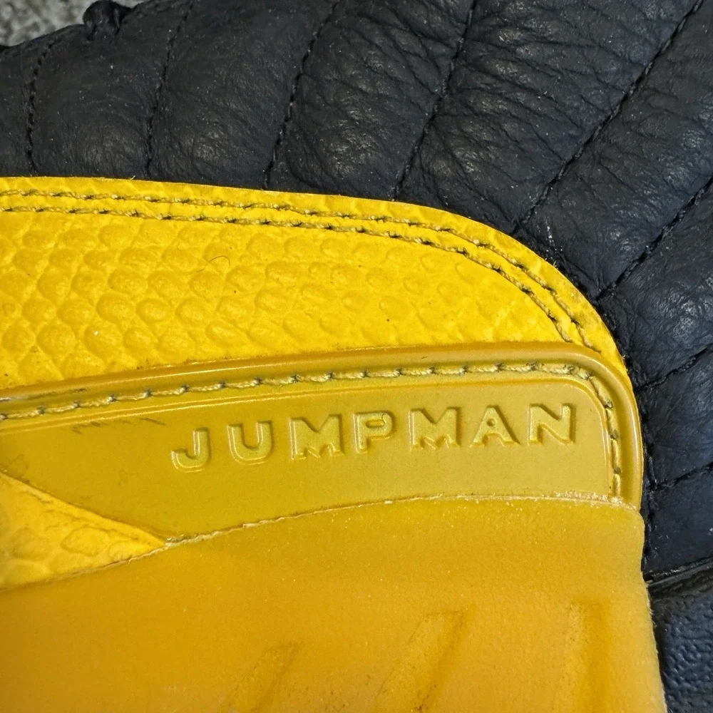 Nike Air Jordan 12 Retro Men Sz 7 Black University Gold Yellow Shoes